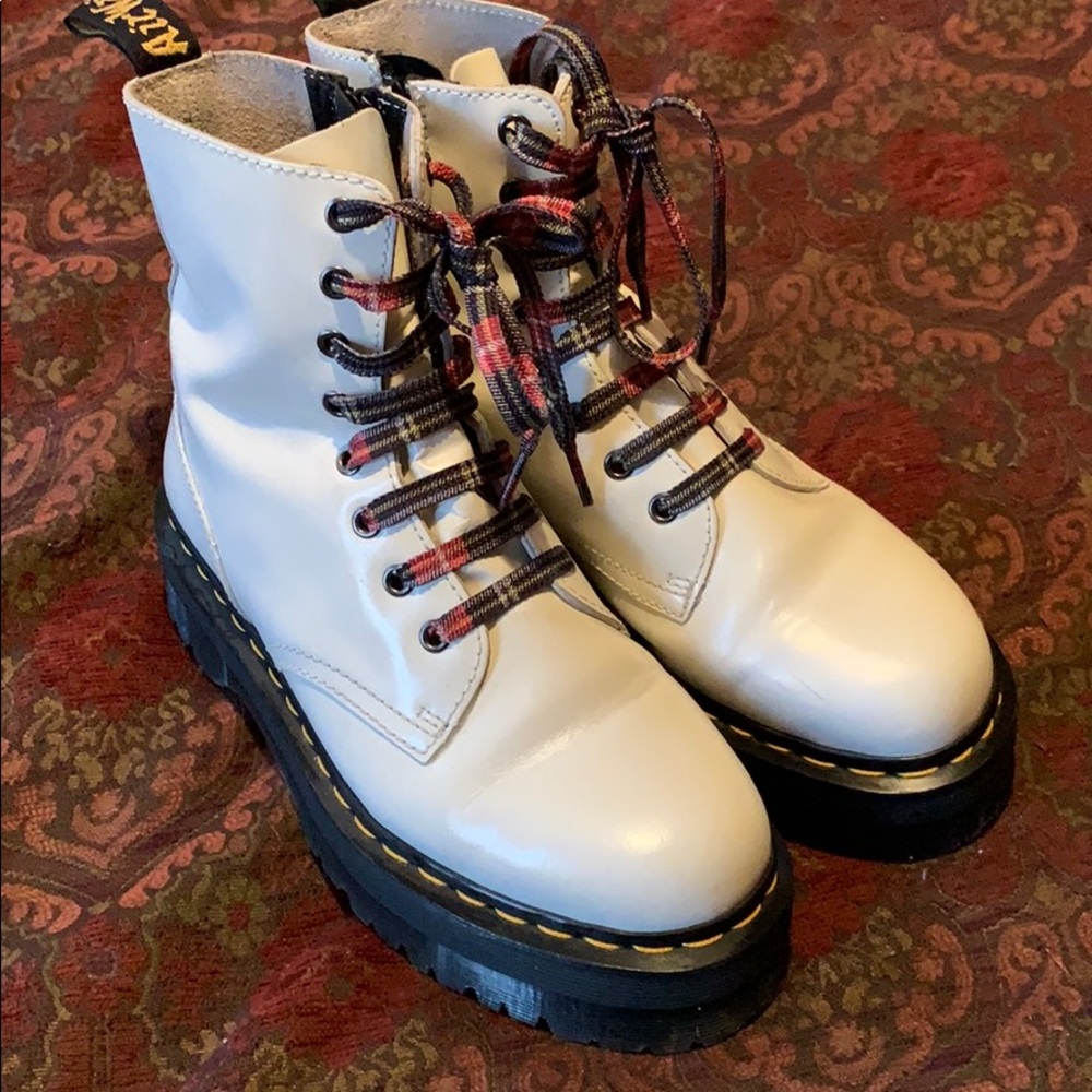 🔥Dr. Martens Jadon white UK6 EUC